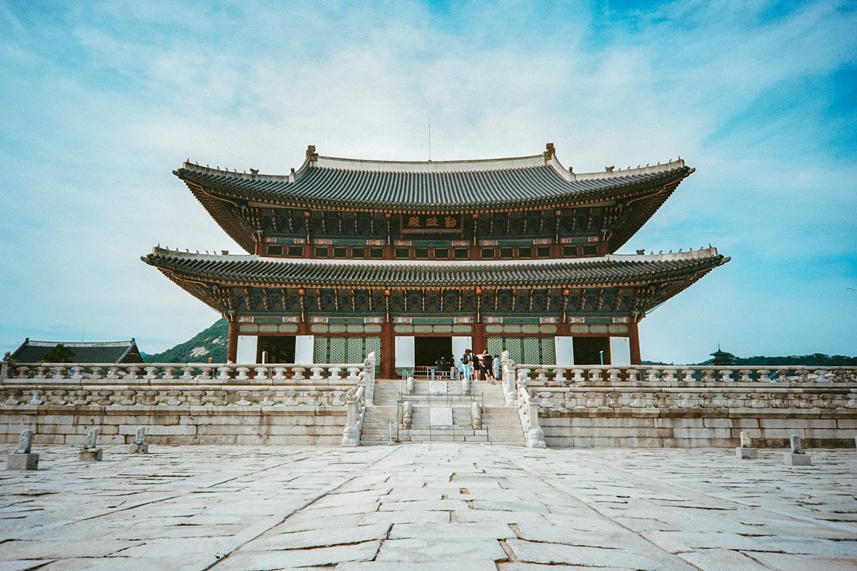 Seoul Palaces and Old Streets