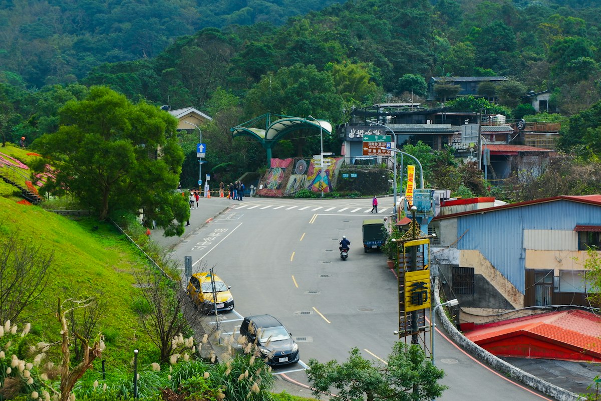 動物園,再搭纜車上山喝茶